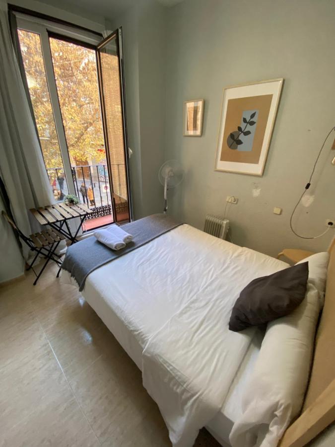 Center Madrid Habitaciones מראה חיצוני תמונה