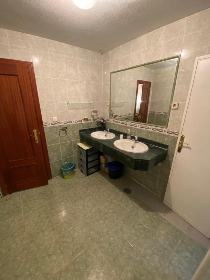 Center Madrid Habitaciones מראה חיצוני תמונה