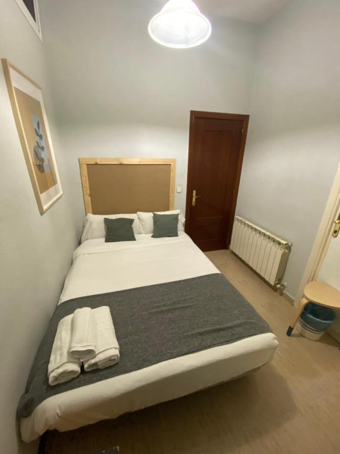 Center Madrid Habitaciones מראה חיצוני תמונה