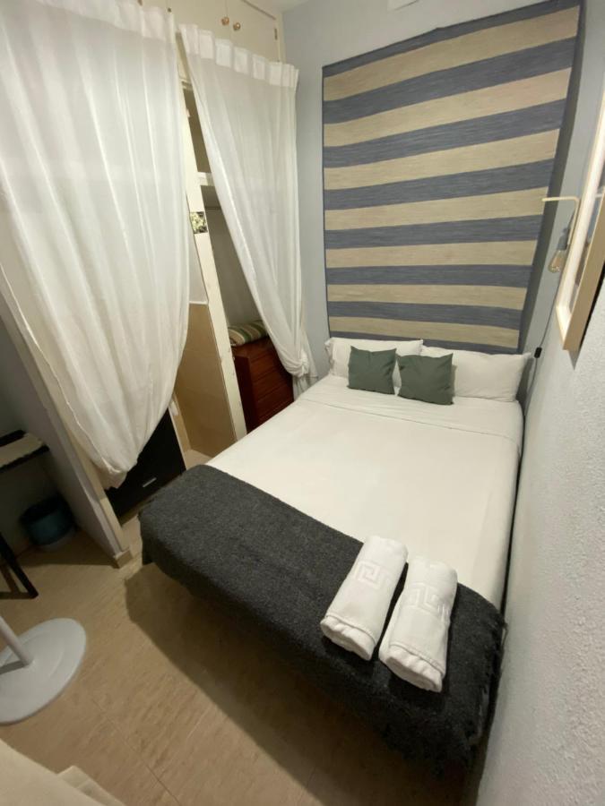 Center Madrid Habitaciones מראה חיצוני תמונה
