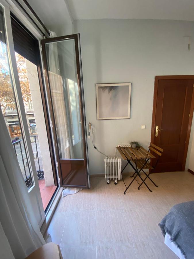 Center Madrid Habitaciones מראה חיצוני תמונה