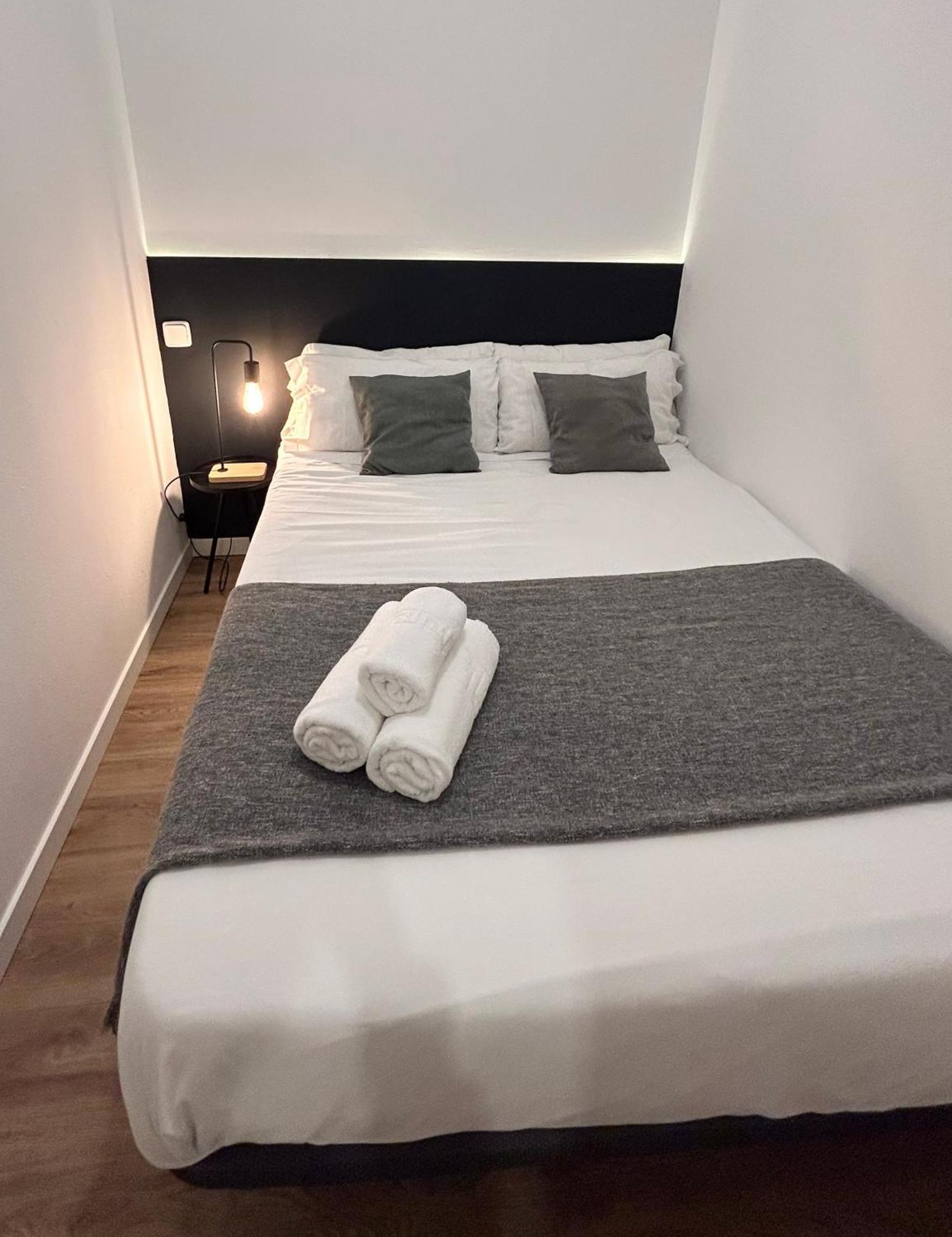 Center Madrid Habitaciones מראה חיצוני תמונה