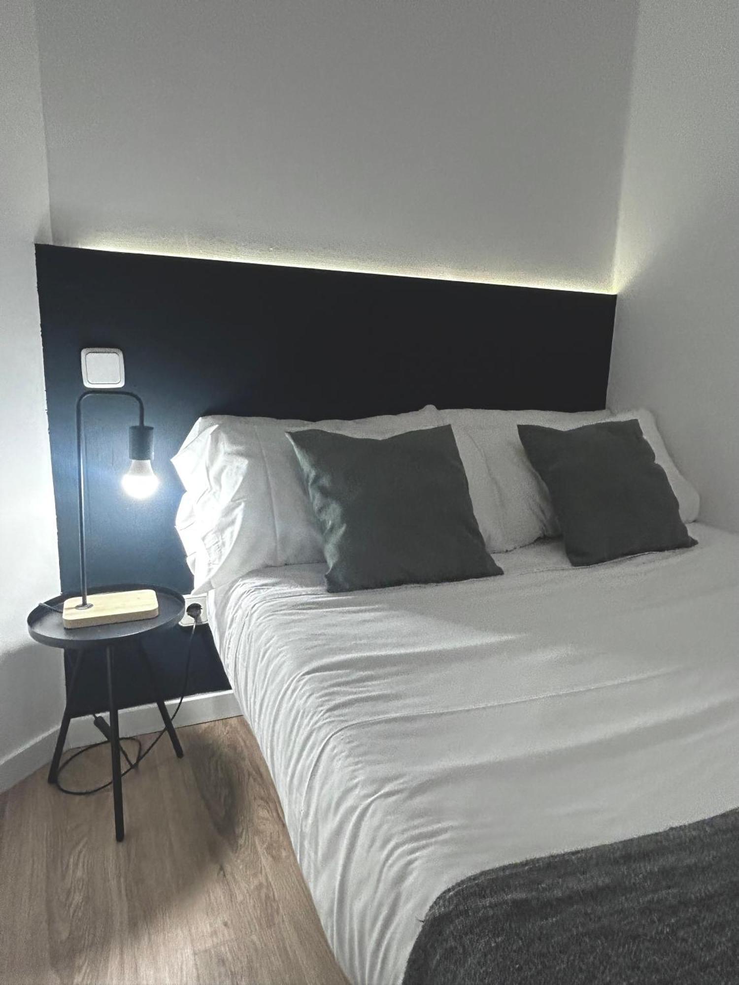 Center Madrid Habitaciones מראה חיצוני תמונה