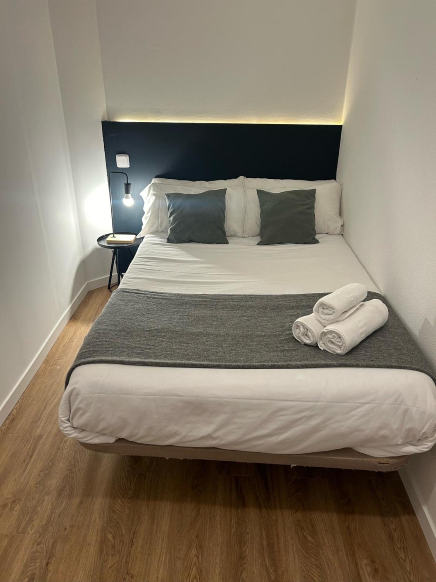 Center Madrid Habitaciones מראה חיצוני תמונה